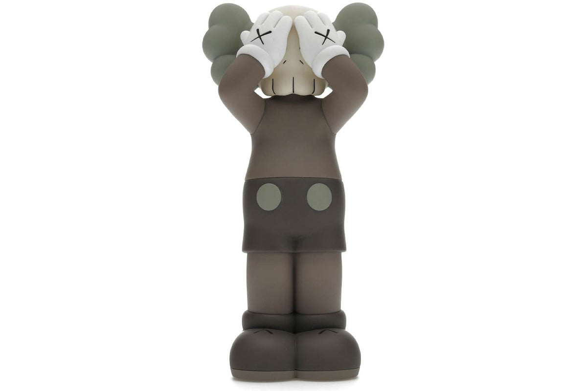 KAWS Holiday UK Vinyl Figure - Brown product image 1, provided for visual reference and product detail review