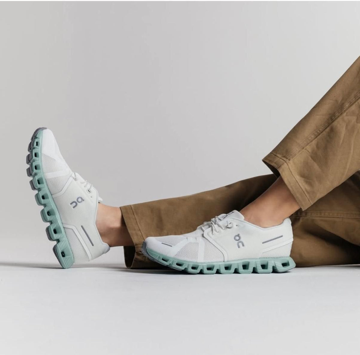 On Cloud 5 Undyed White Creek Lifestyle Sneakers product image 3, provided for visual reference and product detail review