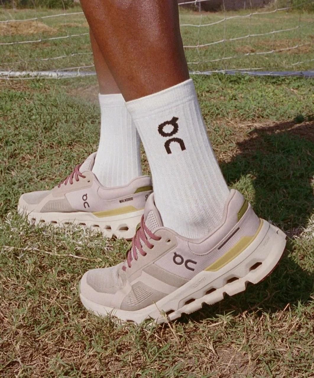 On Cloudrunner 2 WalkGood LA Sand Flax Running Shoes product image 3, provided for visual reference and product detail review