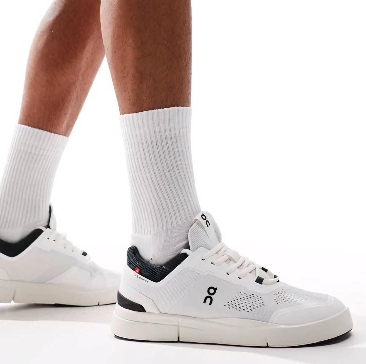 On The Roger Advantage White Midnight Lifestyle Sneakers product image 5, provided for visual reference and product detail