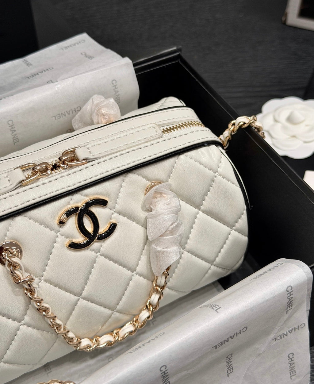 Serenityll 2001113 Chanel Bag 11.5*18.5*11c'M product image 3, provided for visual reference and product detail review