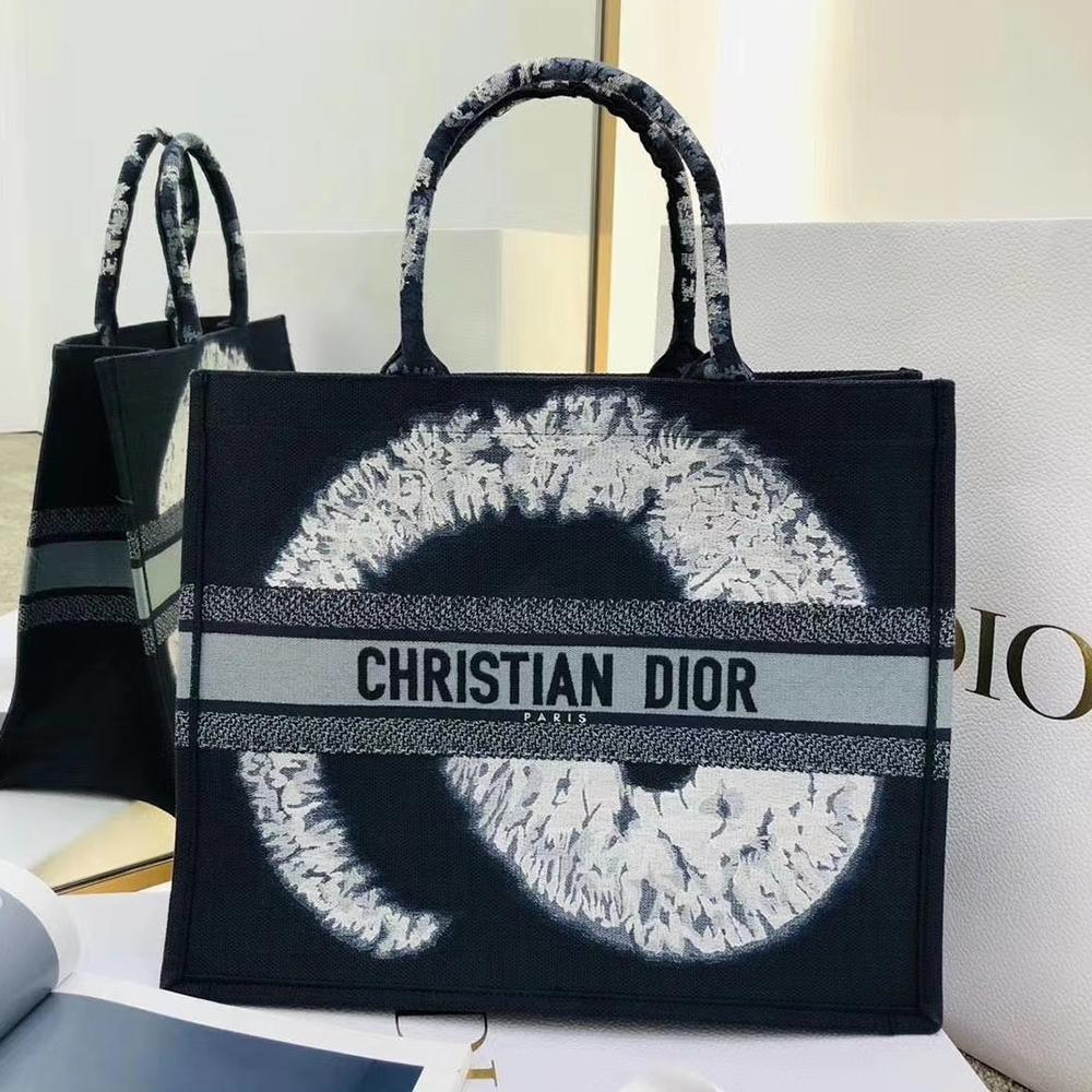 Dior Book Tote - Blue product image 1, provided for visual reference and product detail review