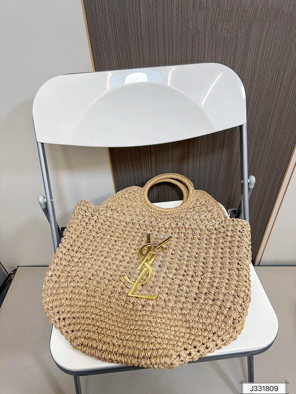 YSL Saint Laurent Summer Raffia Tote Bag product image 8, provided for visual reference and product detail review