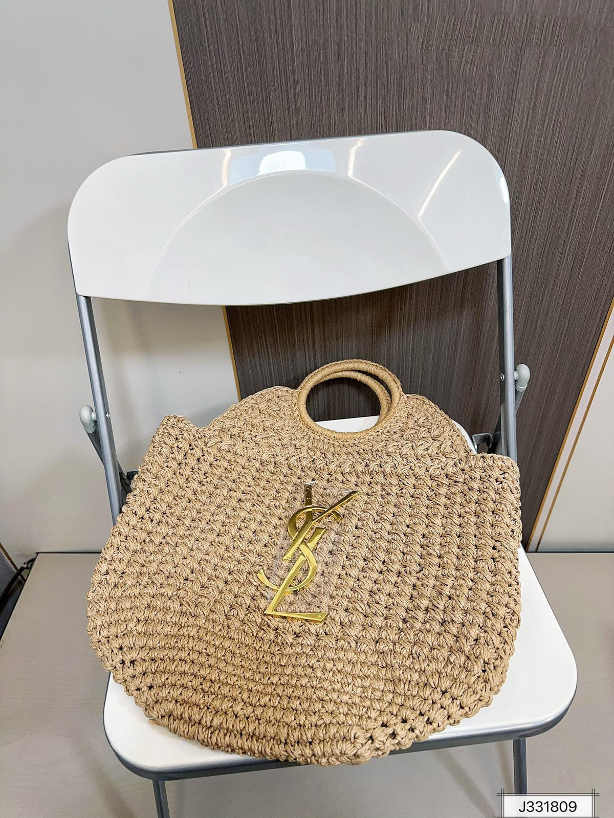 YSL Saint Laurent Summer Raffia Tote Bag product image 8, provided for visual reference and product detail review