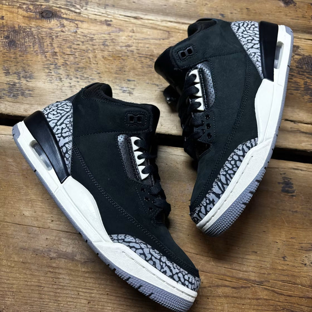 Air Jordan 3 Retro Off Noir product image 2, provided for visual reference and product detail review