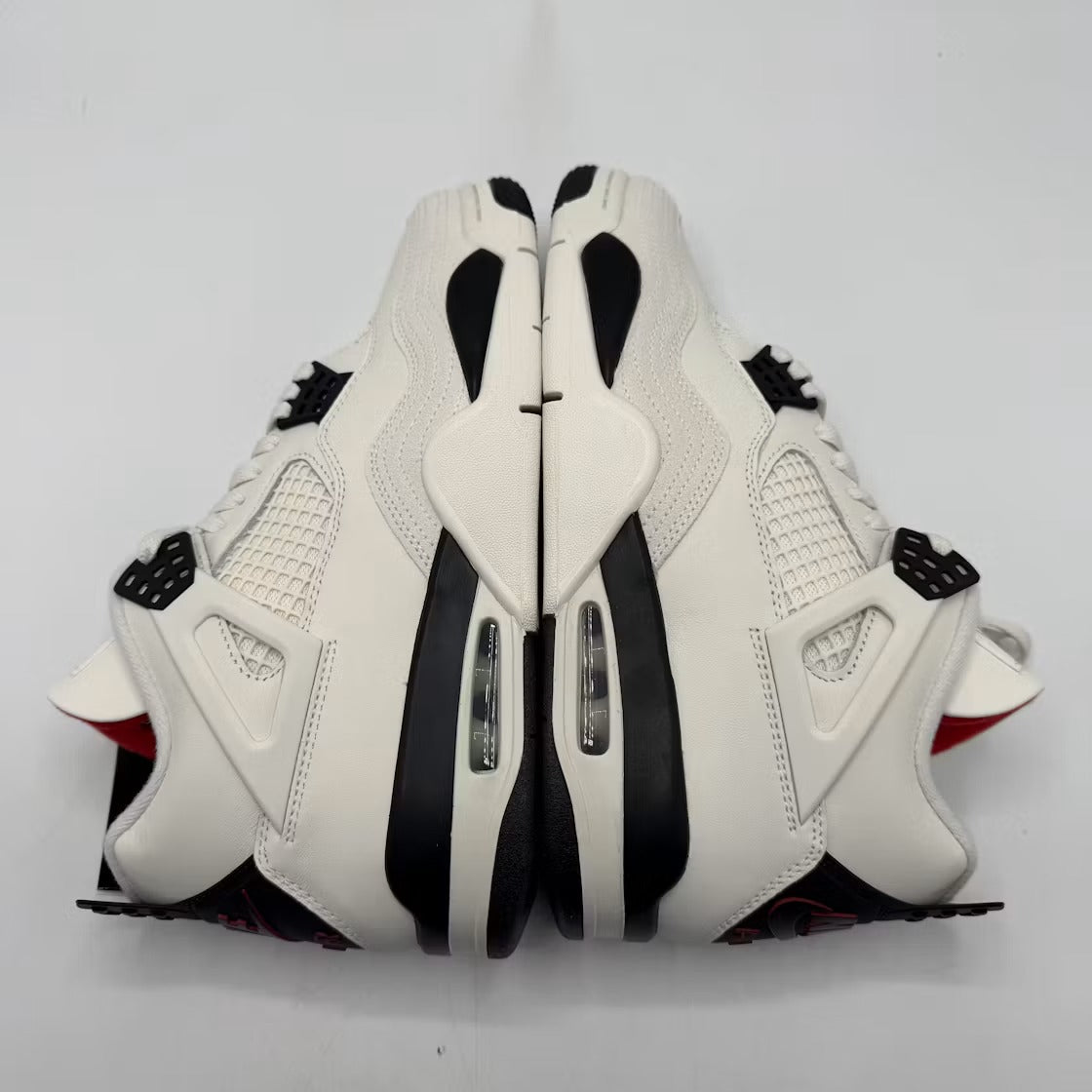 Air Jordan 4 Retro OG Flight Club product image 4, provided for visual reference and product detail review