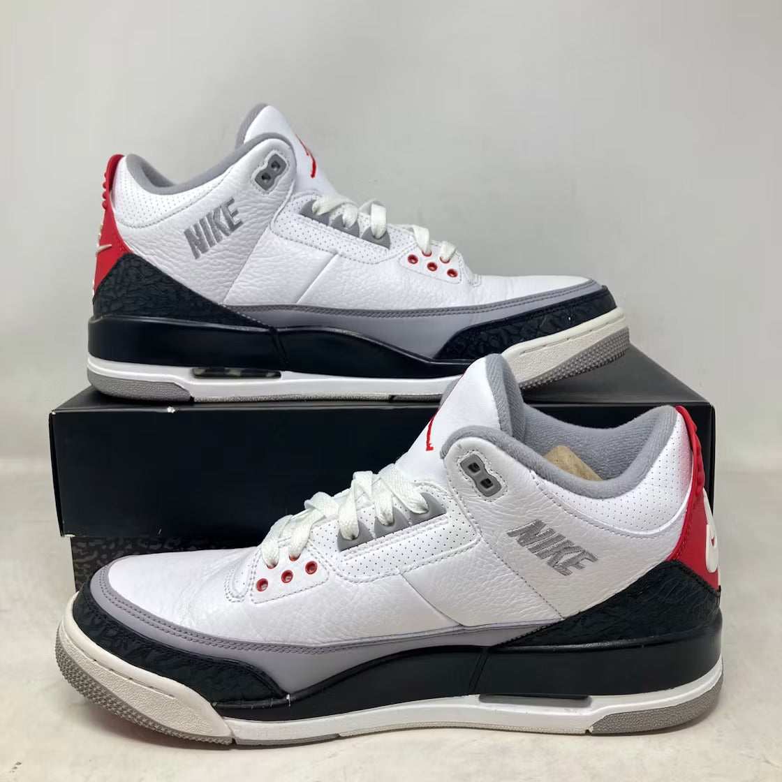 Air Jordan 3 Retro Tinker Hatfield product image 4, provided for visual reference and product detail review