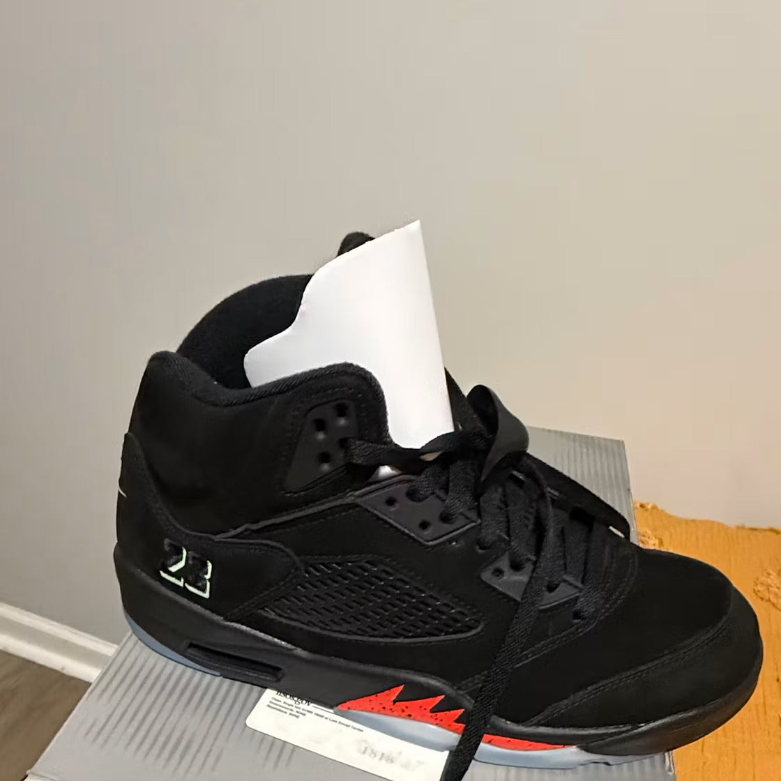 Air Jordan 5 Retro Halloween product image 2, provided for visual reference and product detail review