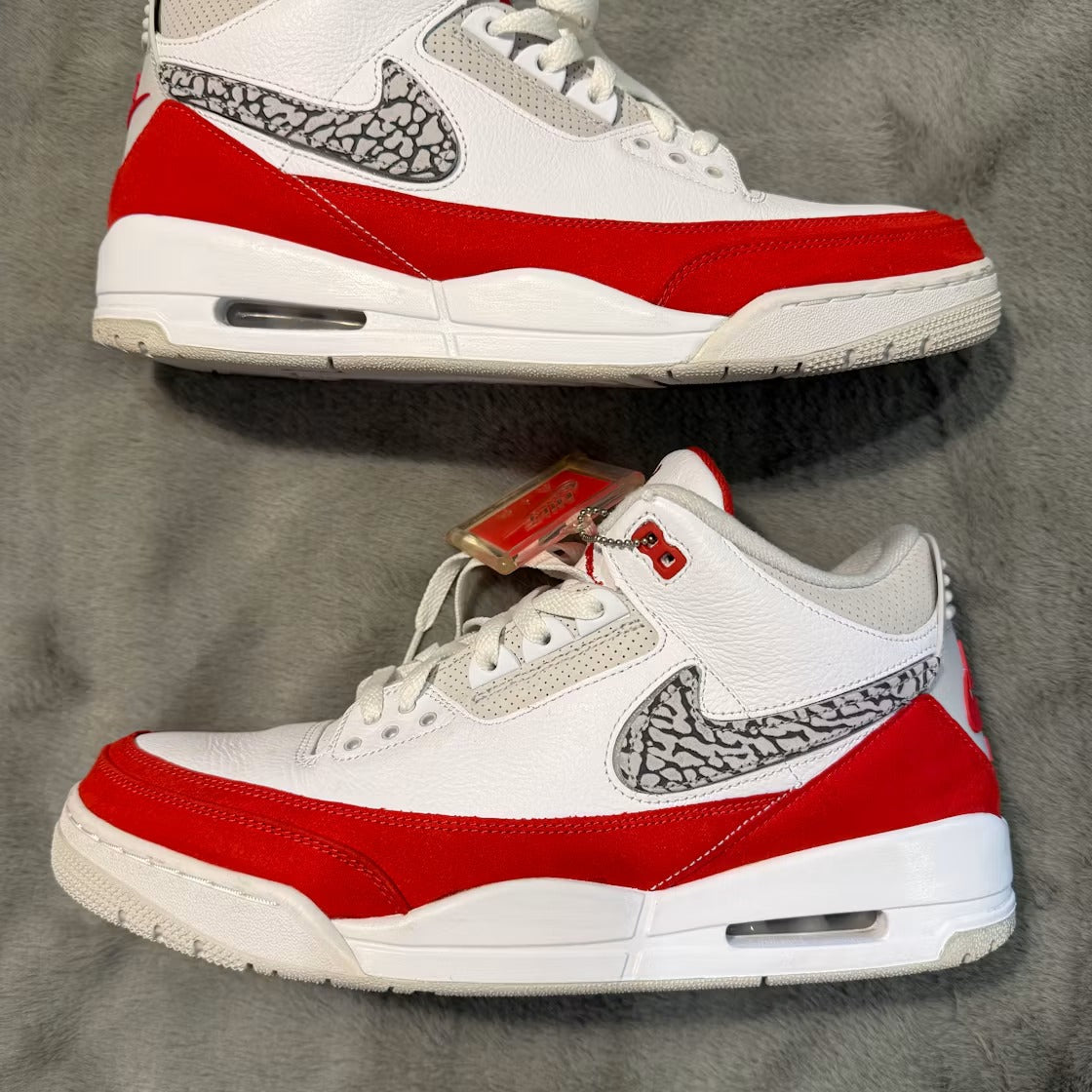 Air Jordan 3 Retro Tinker White University Red product image 4, provided for visual reference and product detail review