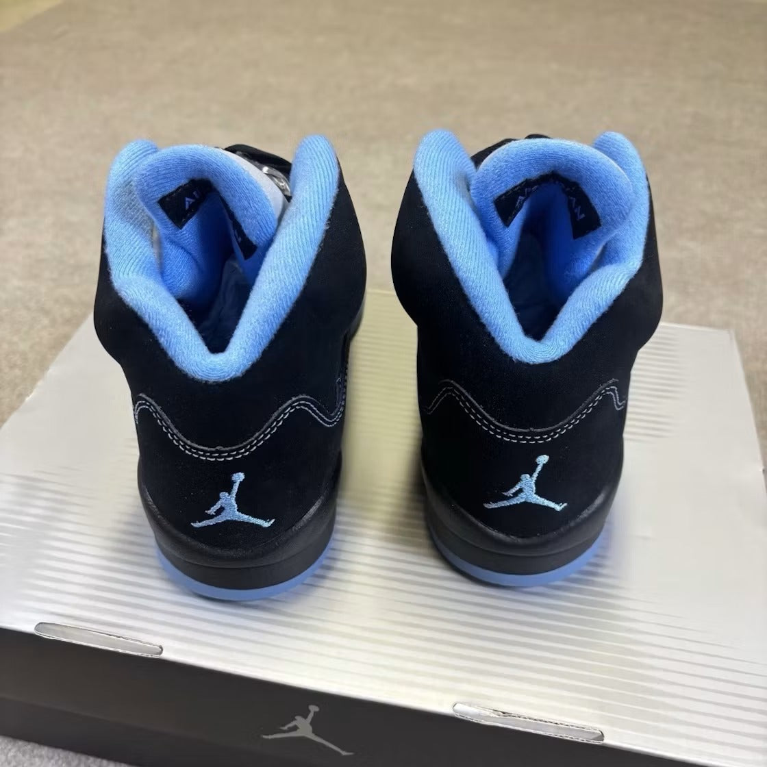 Air Jordan 5 Retro Black University Blue (2026) (GS) product image 5, provided for visual reference and product detail review