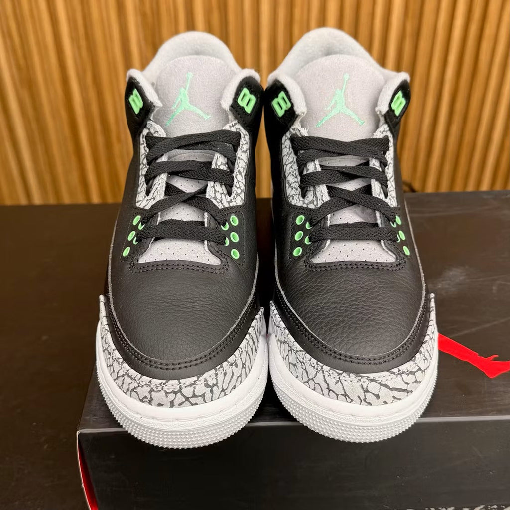 Air Jordan 3 Retro Green Glow (GS) product image 3, provided for visual reference and product detail review