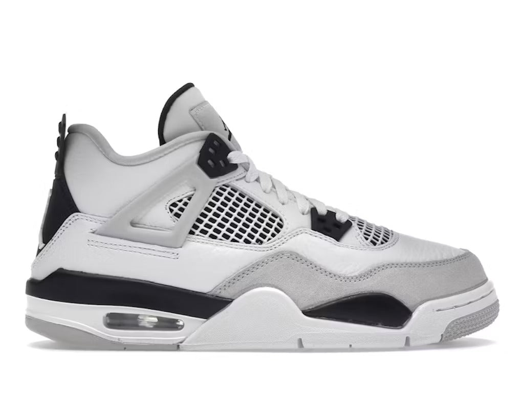 Air Jordan 4 Retro Military Black (GS) product image 1, provided for visual reference and product detail review