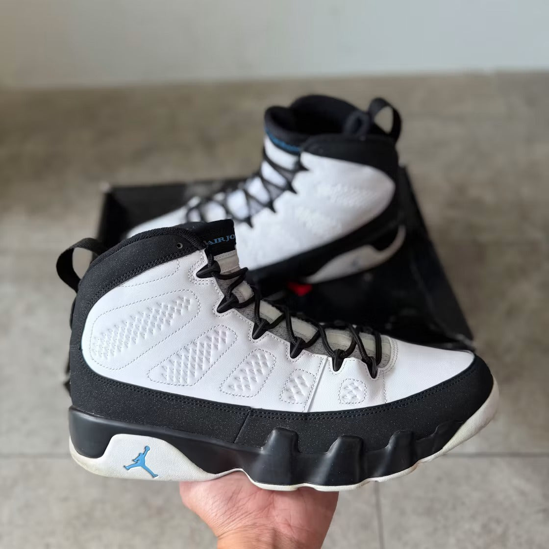Air Jordan 9 Retro University Blue product image 3, provided for visual reference and product detail review