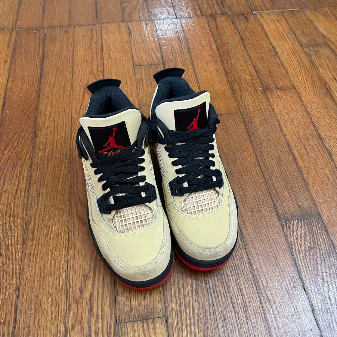 Air Jordan 4 Retro Pizza (GS) product image 4, provided for visual reference and product detail review