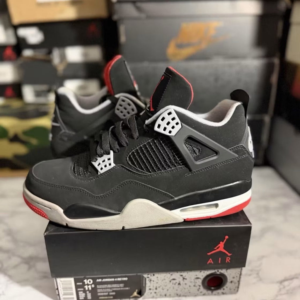 Air Jordan 4 Retro Bred (2019) product image 3, provided for visual reference and product detail review