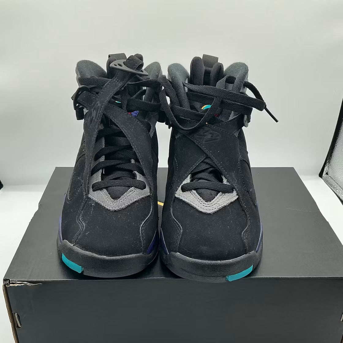 Air Jordan 8 Retro Aqua (2025) (GS) product image 2, provided for visual reference and product detail review