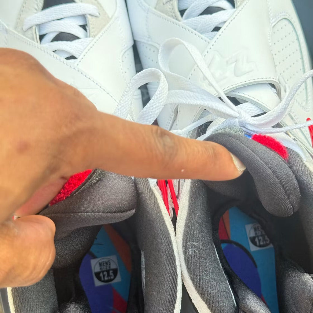 Air Jordan 8 Retro White True Red (2025) product image 4, provided for visual reference and product detail review