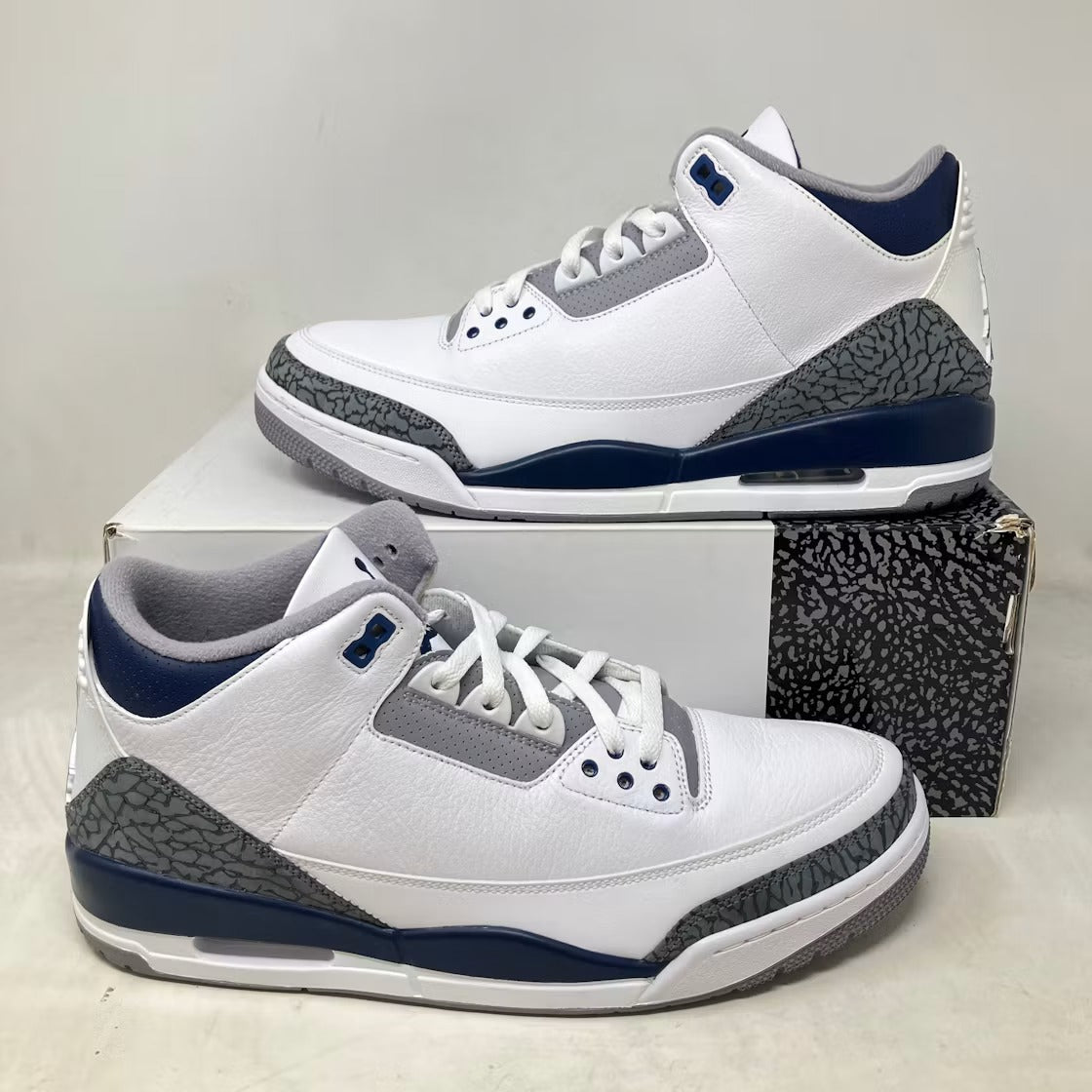Air Jordan 3 Retro Midnight Navy product image 2, provided for visual reference and product detail review