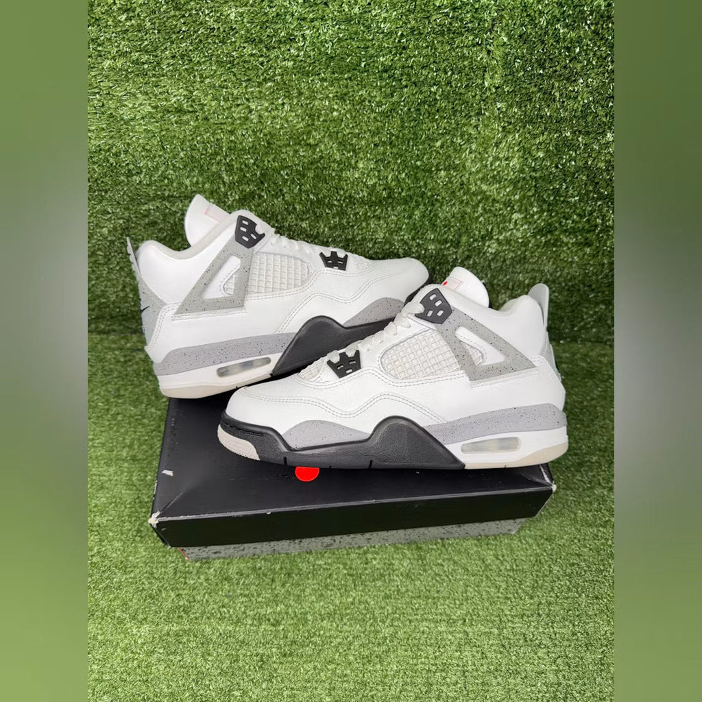 Air Jordan 4 Retro White Cement (2025) (GS) product image 2, provided for visual reference and product detail review