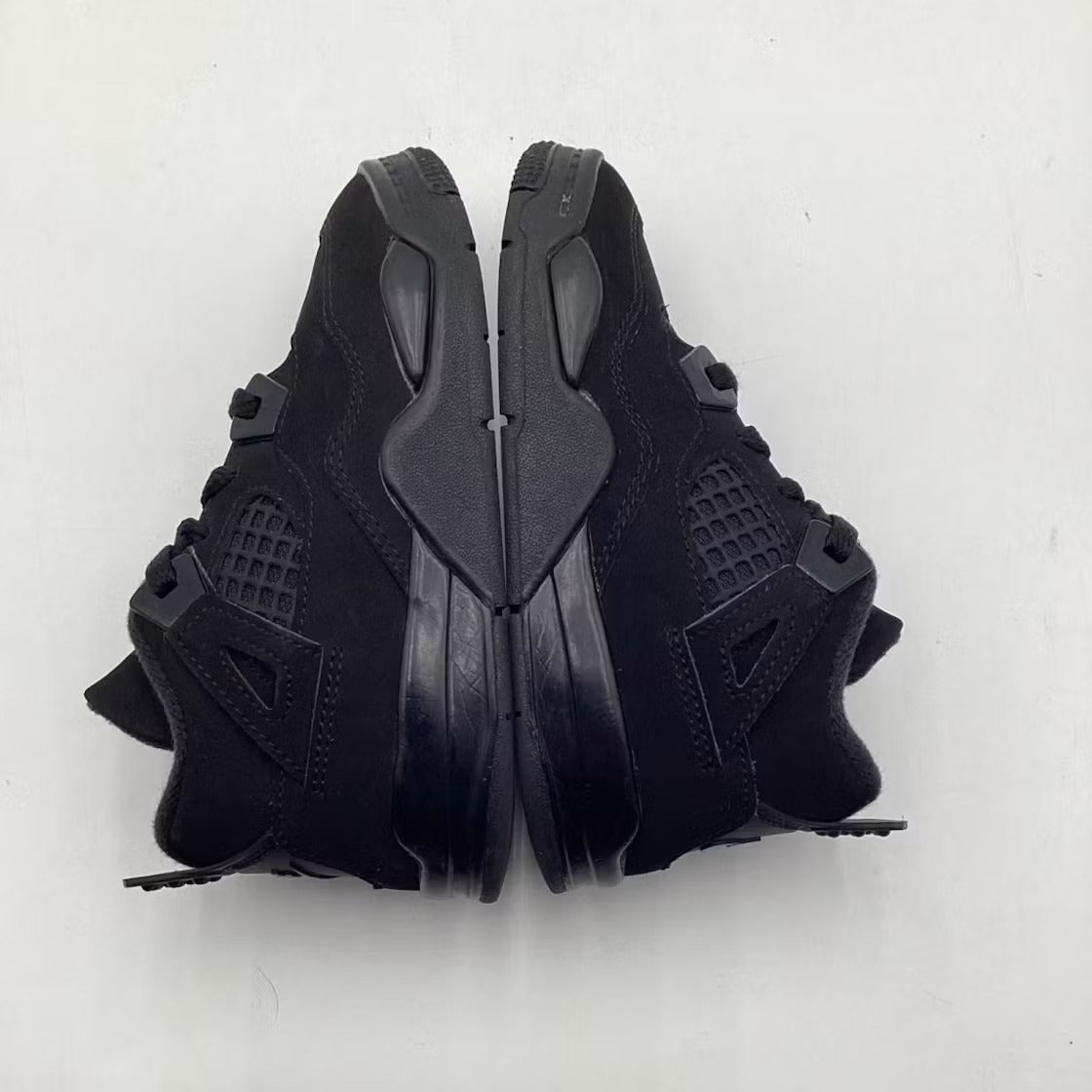 Air Jordan 4 Retro Black Cat (2025) (TD) product image 2, provided for visual reference and product detail review