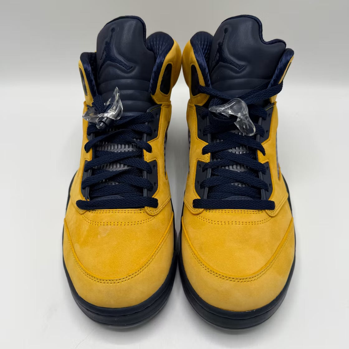 Air Jordan 5 Retro Michigan (2019) product image 4, provided for visual reference and product detail review