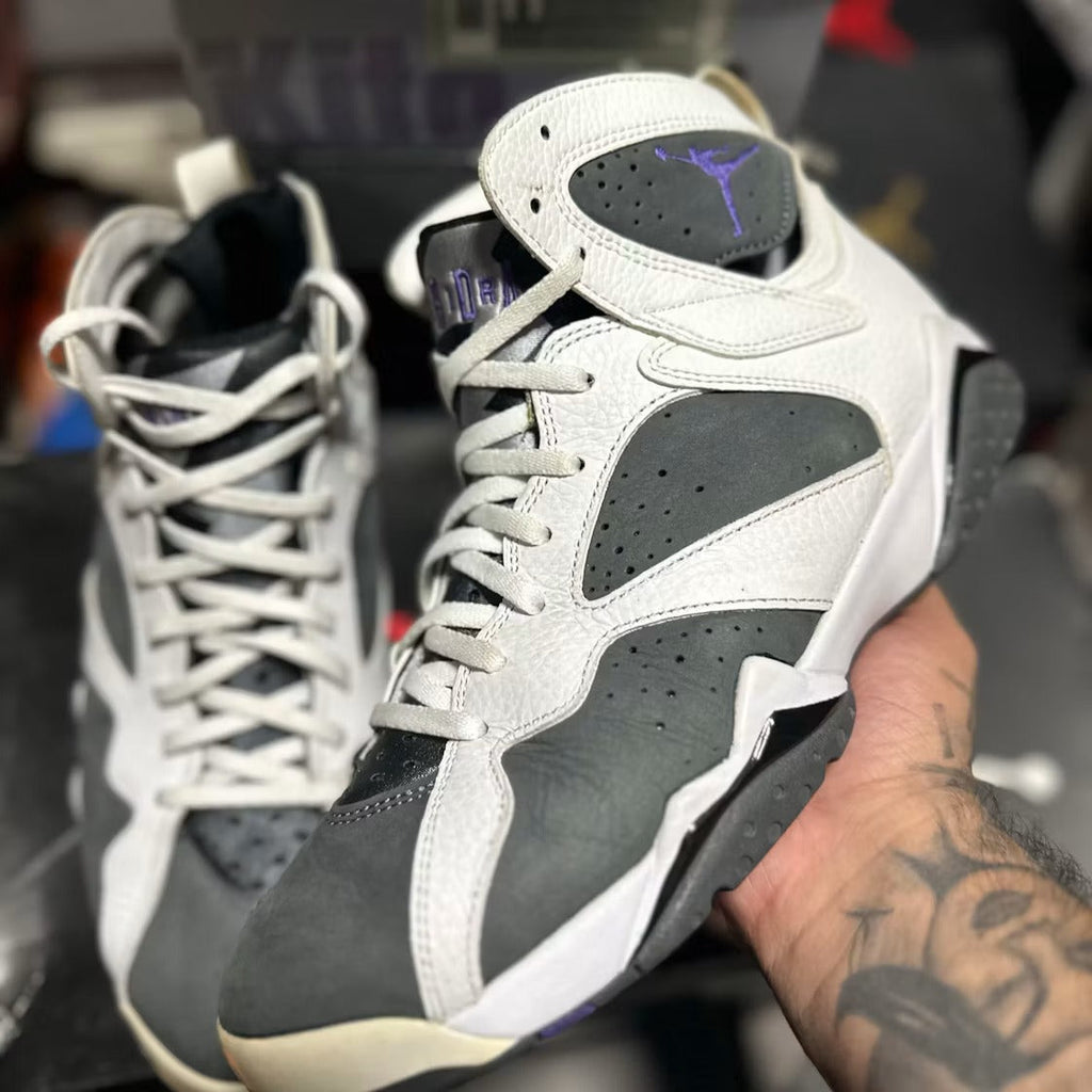 Air Jordan 7 Retro Flint (2021) product image 2, provided for visual reference and product detail review