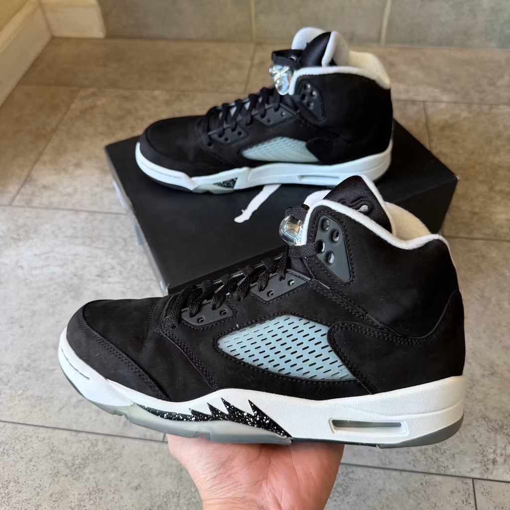Air Jordan 5 Retro Moonlight (2021) product image 5, provided for visual reference and product detail review