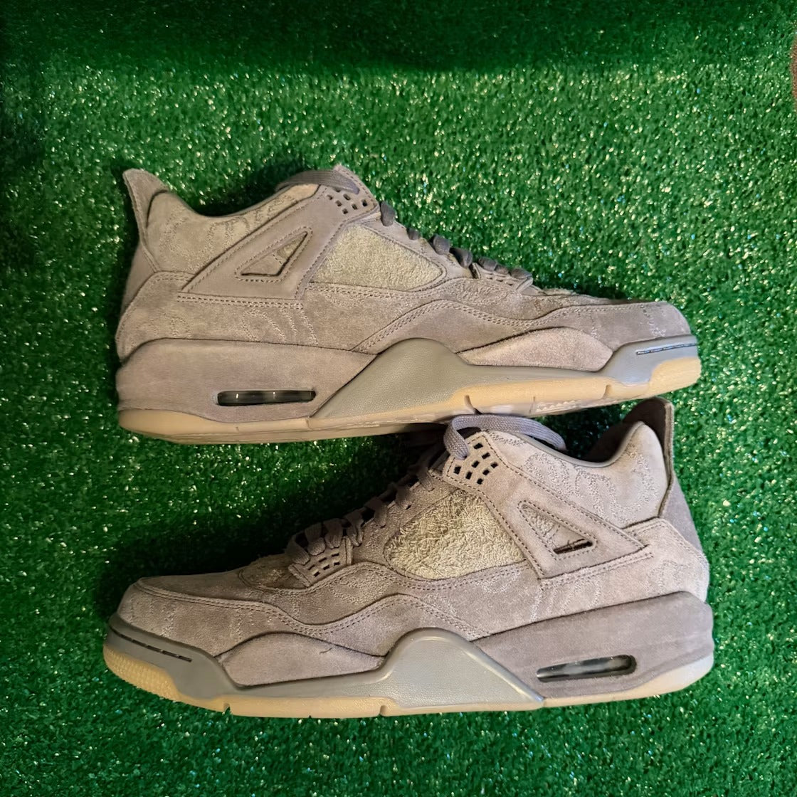 Air Jordan 4 Retro Kaws product image 2, provided for visual reference and product detail review