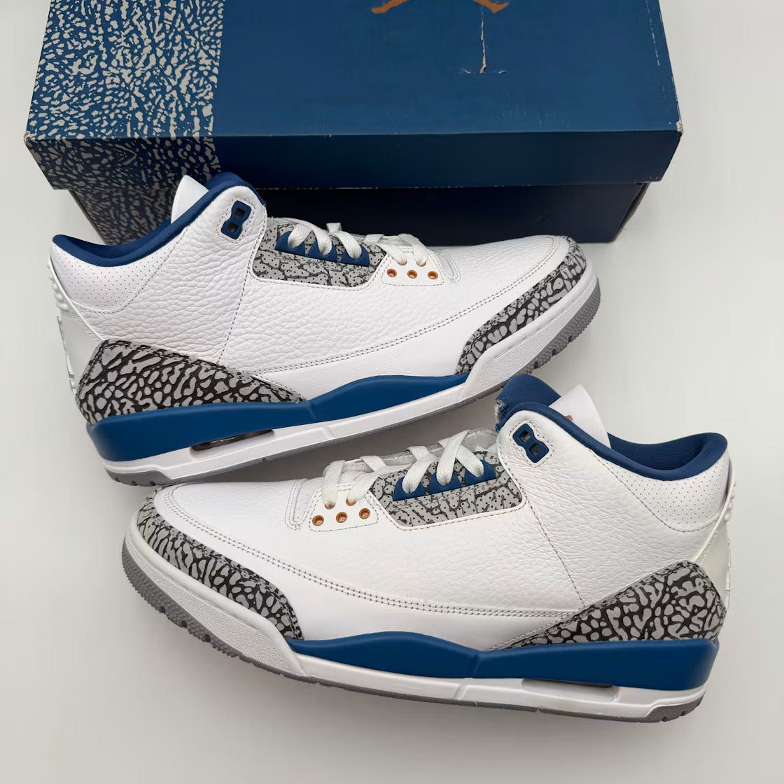 Air Jordan 3 Retro Wizards product image 3, provided for visual reference and product detail review