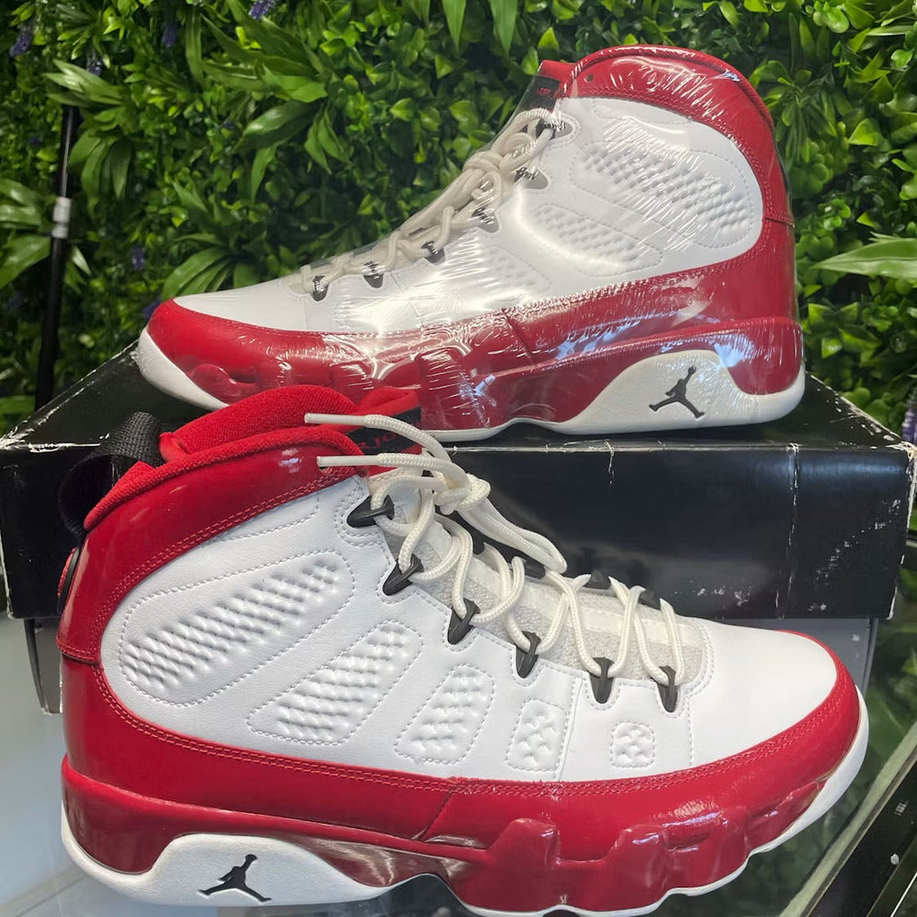 Air Jordan 9 Retro White Gym Red product image 2, provided for visual reference and product detail review