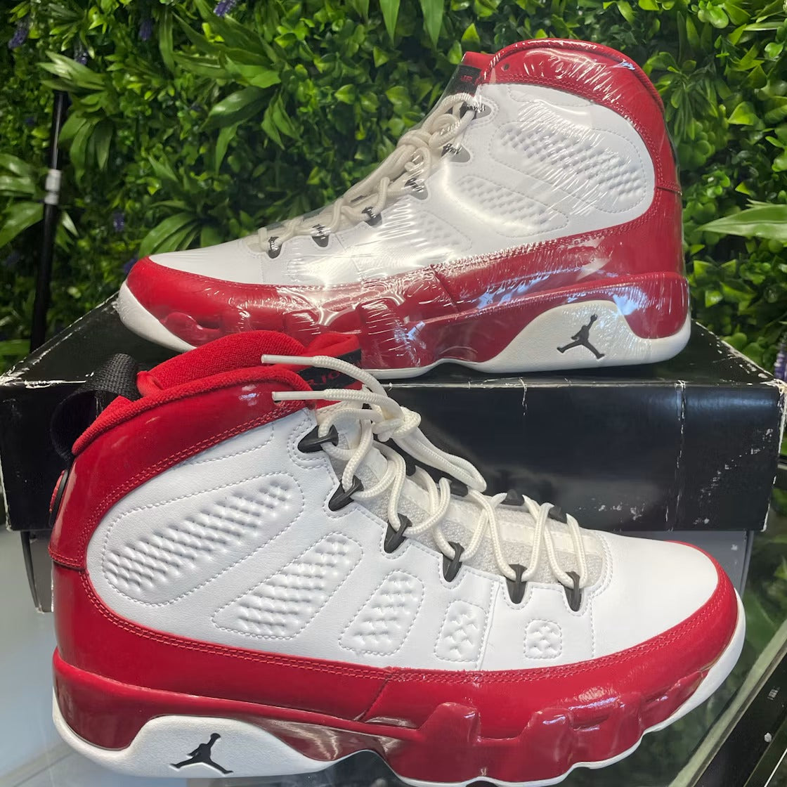 Air Jordan 9 Retro White Gym Red product image 2, provided for visual reference and product detail review