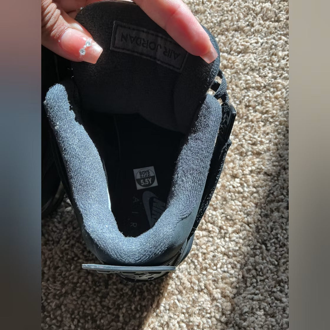Air Jordan 4 Retro Black Cat (2025) (GS) product image 5, provided for visual reference and product detail review