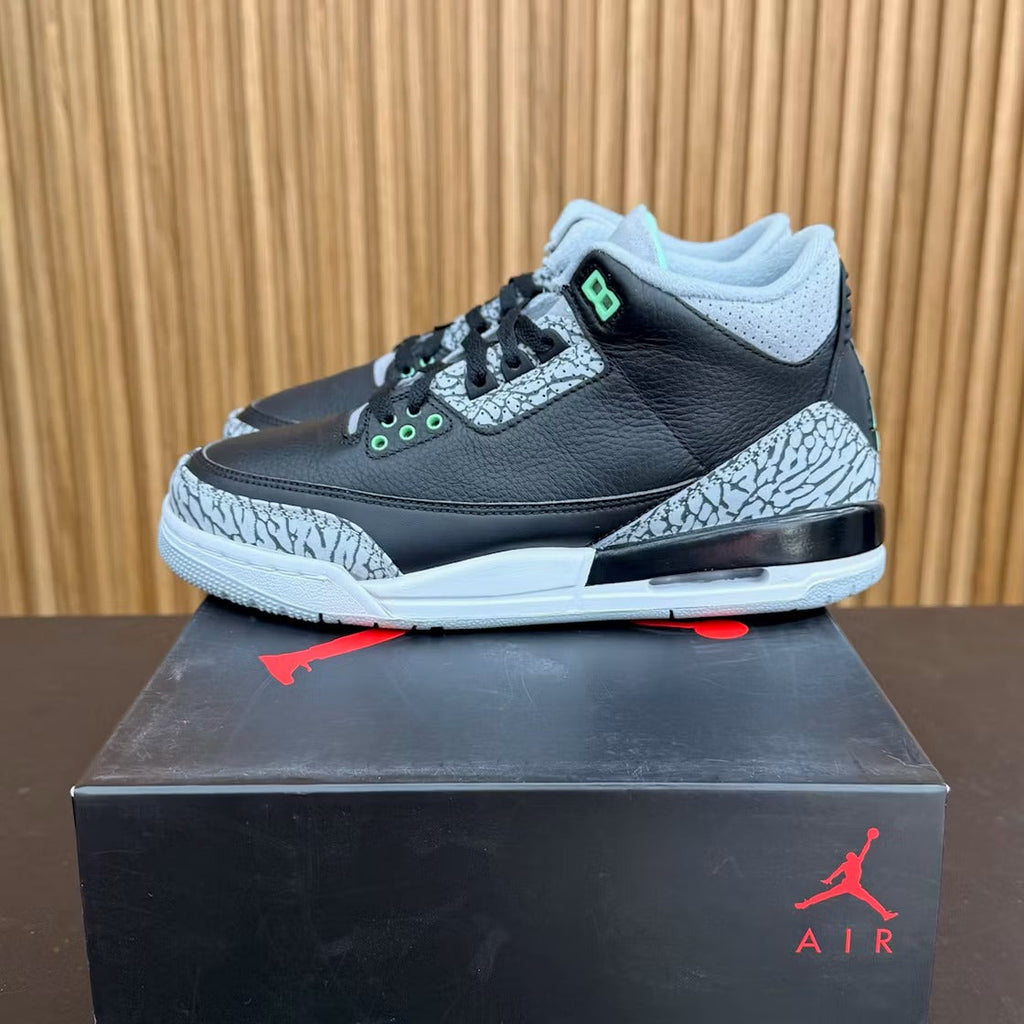 Air Jordan 3 Retro Green Glow (GS) product image 4, provided for visual reference and product detail review