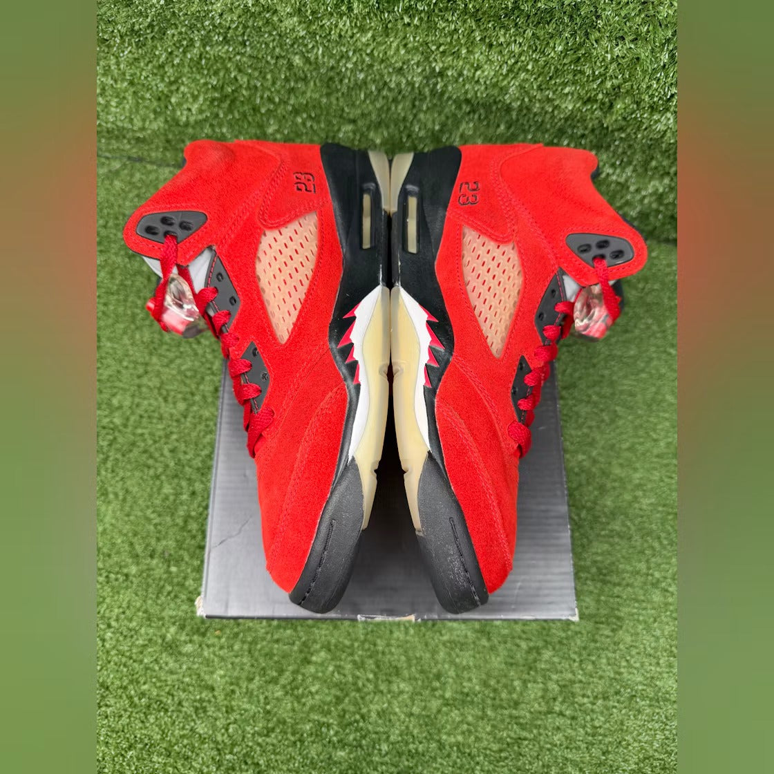 Air Jordan 5 Retro Raging Bull Red (2021) (GS) product image 2, provided for visual reference and product detail review