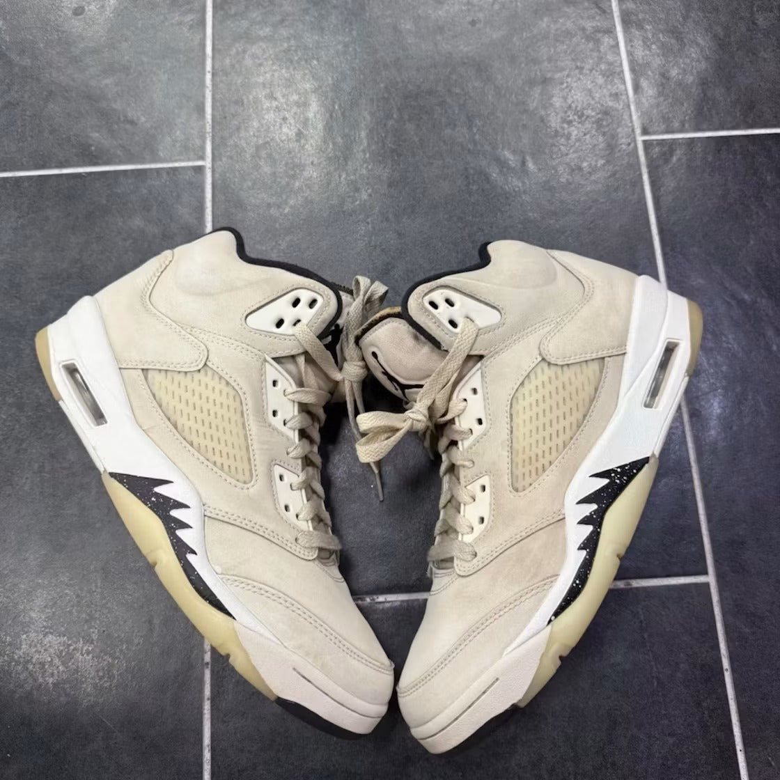 Air Jordan 5 Retro SE Sail product image 2, provided for visual reference and product detail review