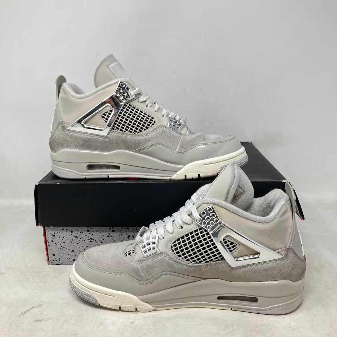 Air Jordan 4 Retro Frozen Moments (Women) product image 4, provided for visual reference and product detail review