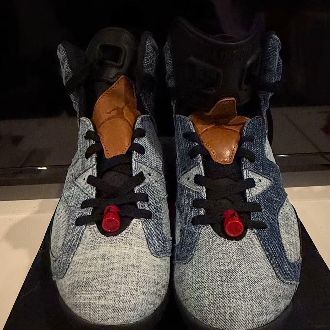 Air Jordan 6 Retro Washed Denim product image 2, provided for visual reference and product detail review