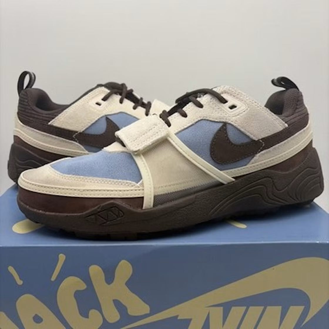 Nike Zoom Field Jaxx Travis Scott Leche Blue product image 5, provided for visual reference and product detail review