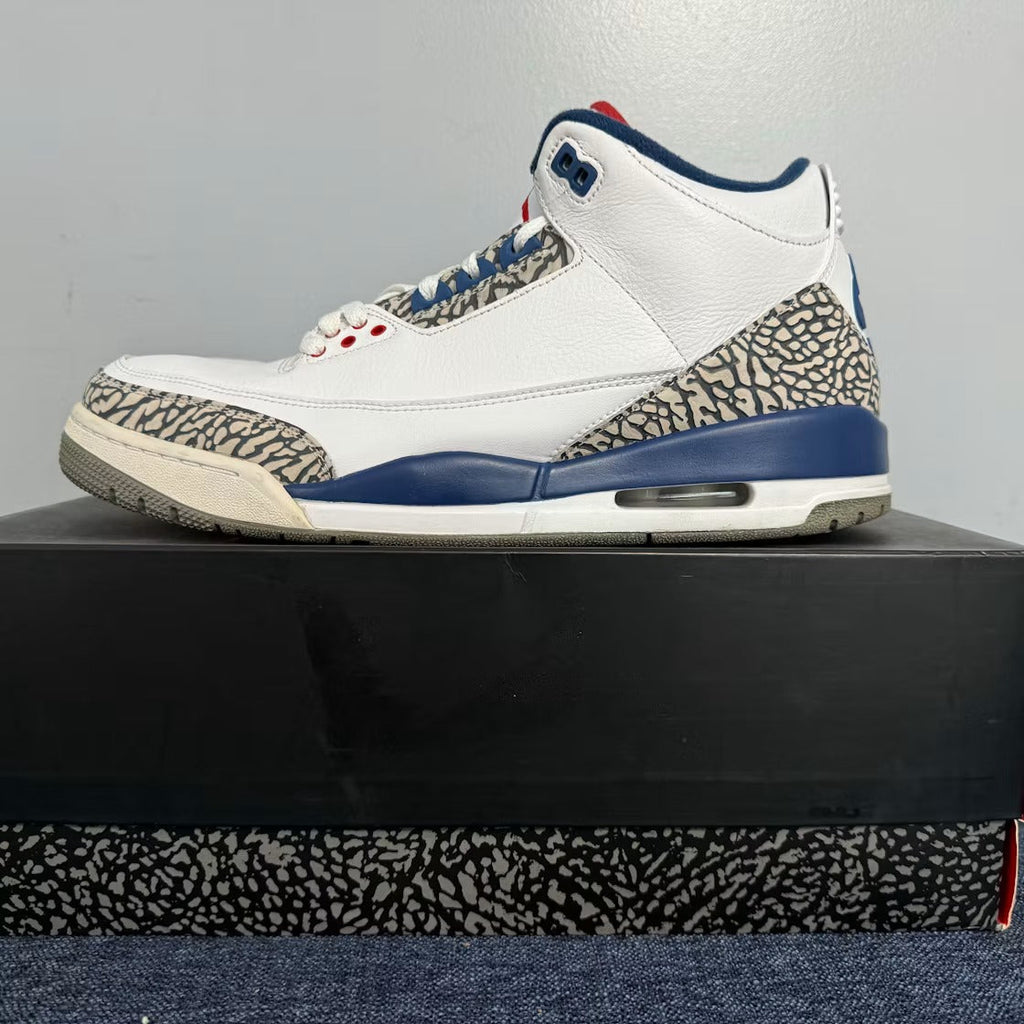 Air Jordan 3 Retro True Blue (2016) product image 3, provided for visual reference and product detail review