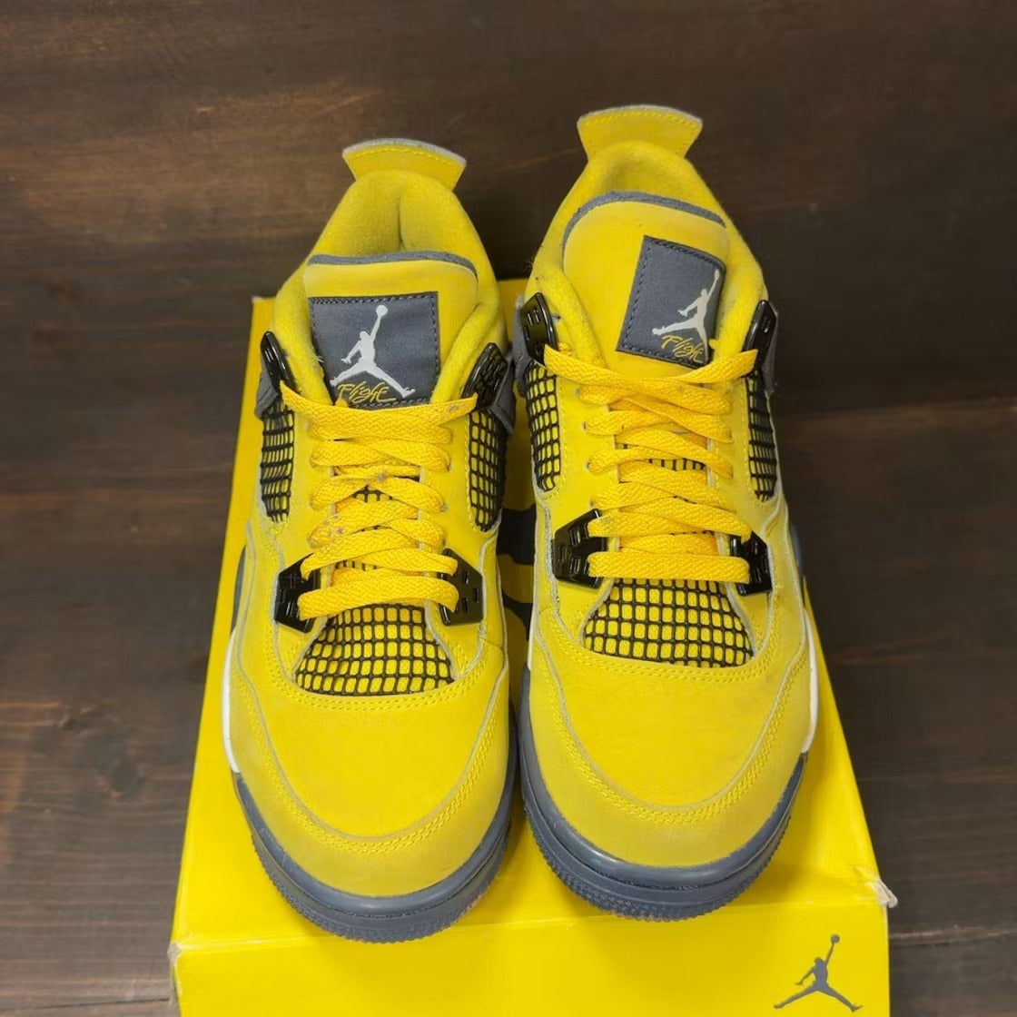 Air Jordan 4 Retro Lightning (2021) (GS) product image 3, provided for visual reference and product detail review