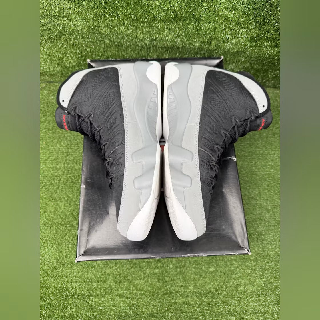 Air Jordan 9 Retro Particle Grey product image 4, provided for visual reference and product detail review