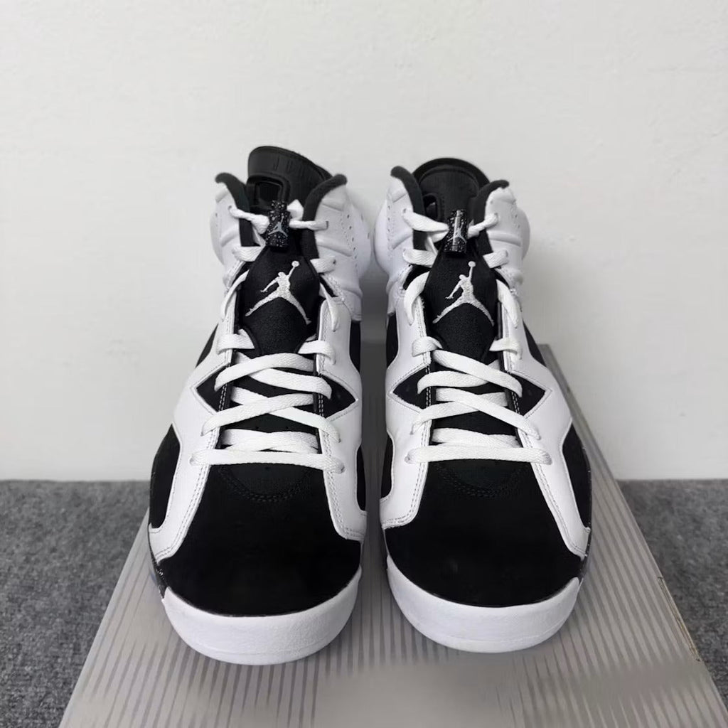 Air Jordan 6 Retro Oreo (2026) product image 4, provided for visual reference and product detail review