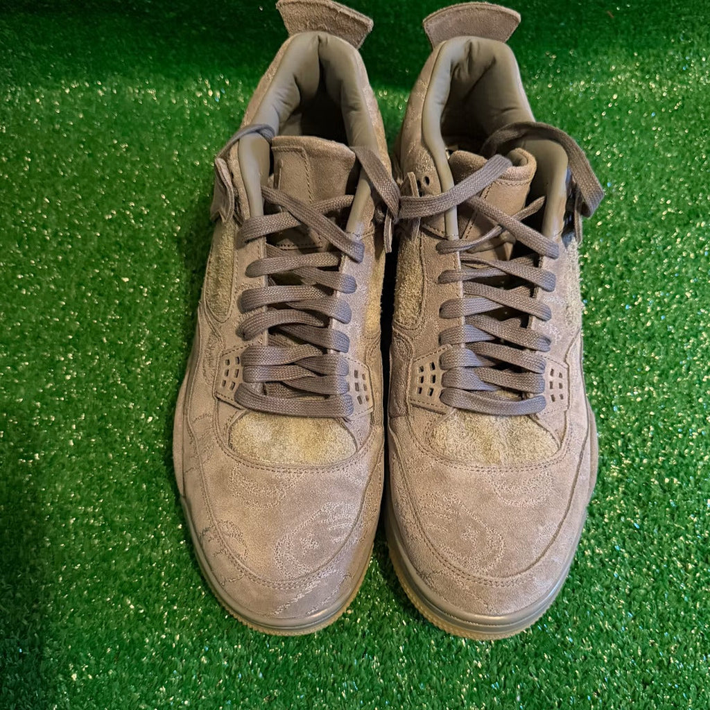 Air Jordan 4 Retro Kaws product image 3, provided for visual reference and product detail review