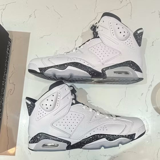 Air Jordan 6 Retro Reverse Oreo product image 2, provided for visual reference and product detail review