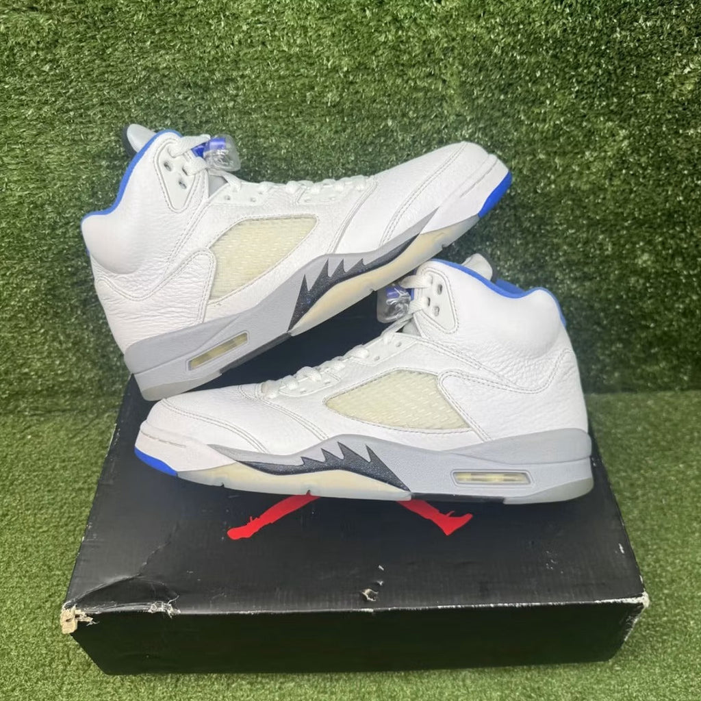 Air Jordan 5 Retro White Stealth (2021) product image 2, provided for visual reference and product detail review