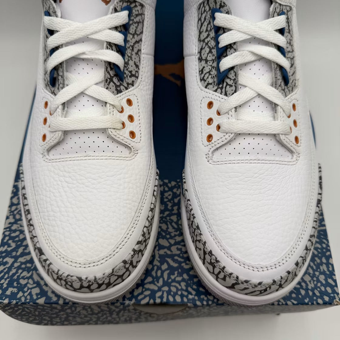 Air Jordan 3 Retro Wizards product image 2, provided for visual reference and product detail review