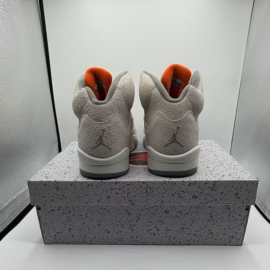 Air Jordan 5 Retro SE Craft Light Orewood Brown product image 4, provided for visual reference and product detail review