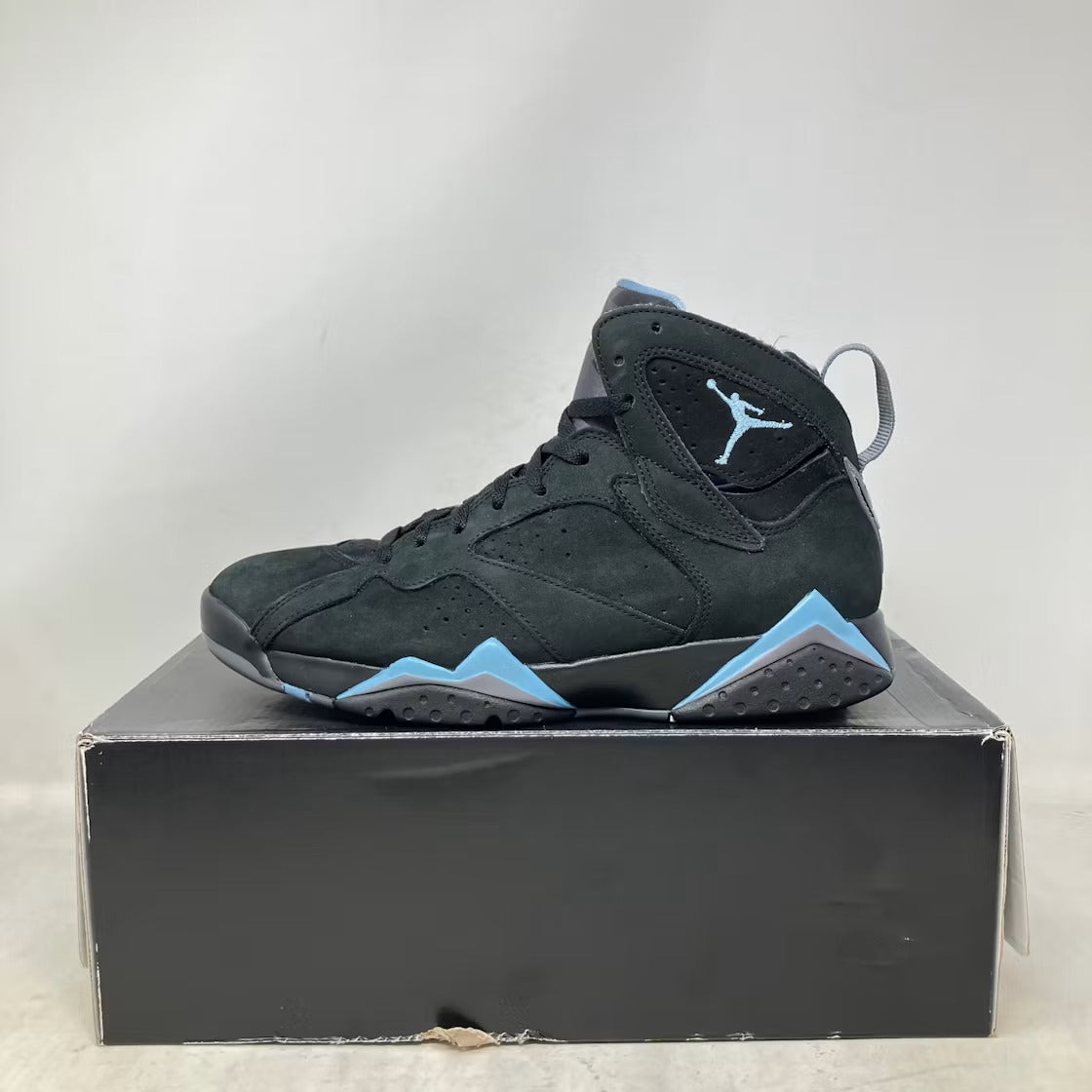 Air Jordan 7 Retro Chambray (2023) product image 2, provided for visual reference and product detail review