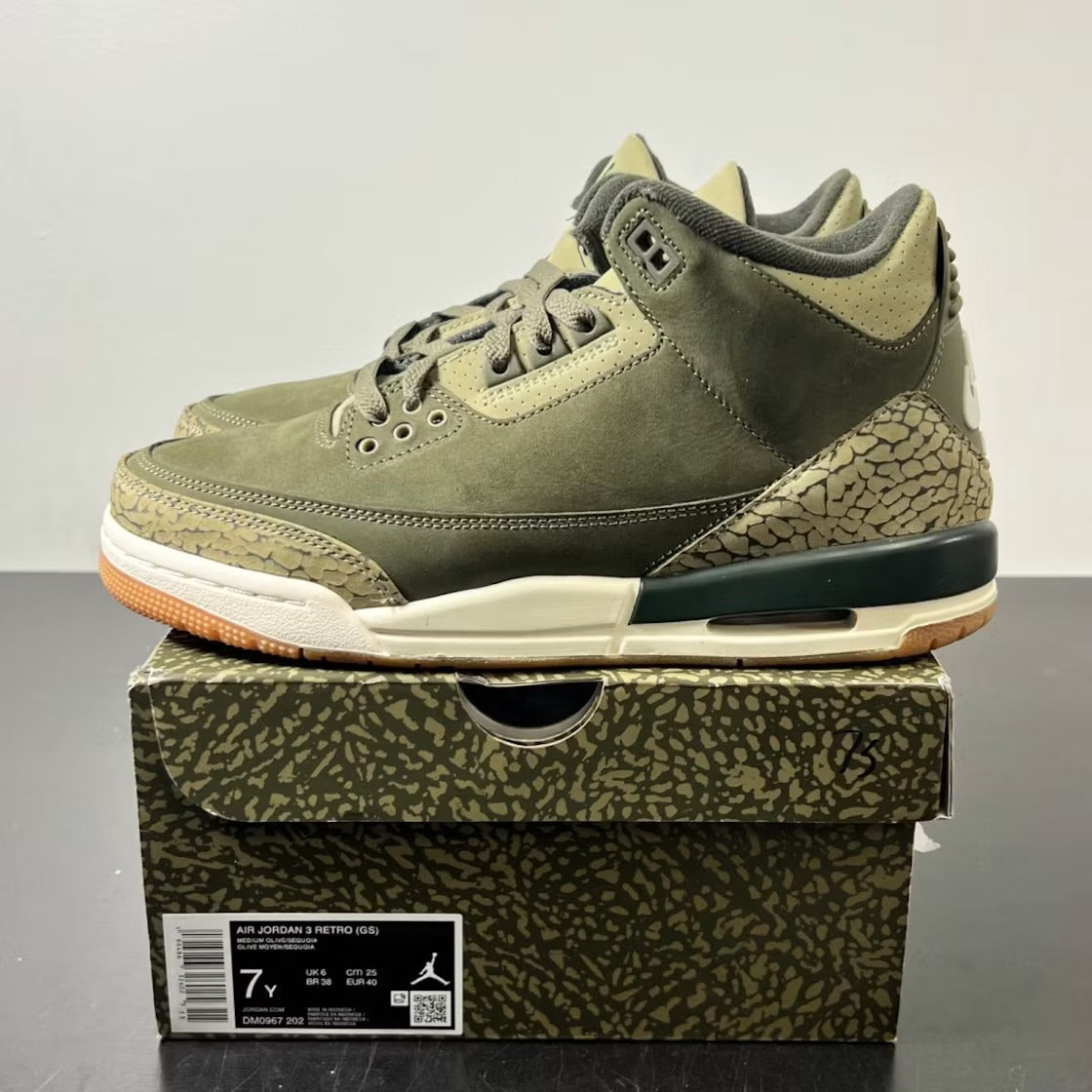 Air Jordan 3 Retro Family Affair (GS) product image 4, provided for visual reference and product detail review