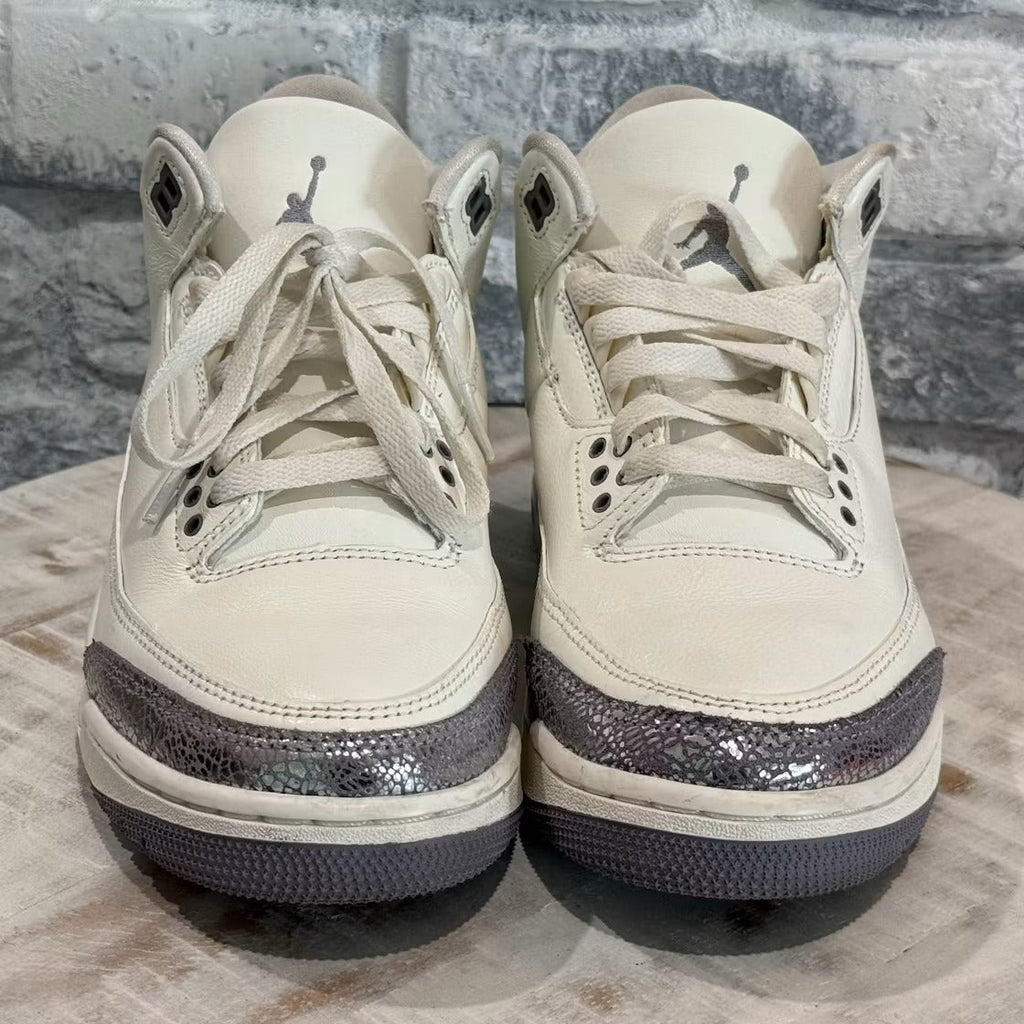 Air Jordan 3 Retro Sail Cement Grey (Women) product image 3, provided for visual reference and product detail review